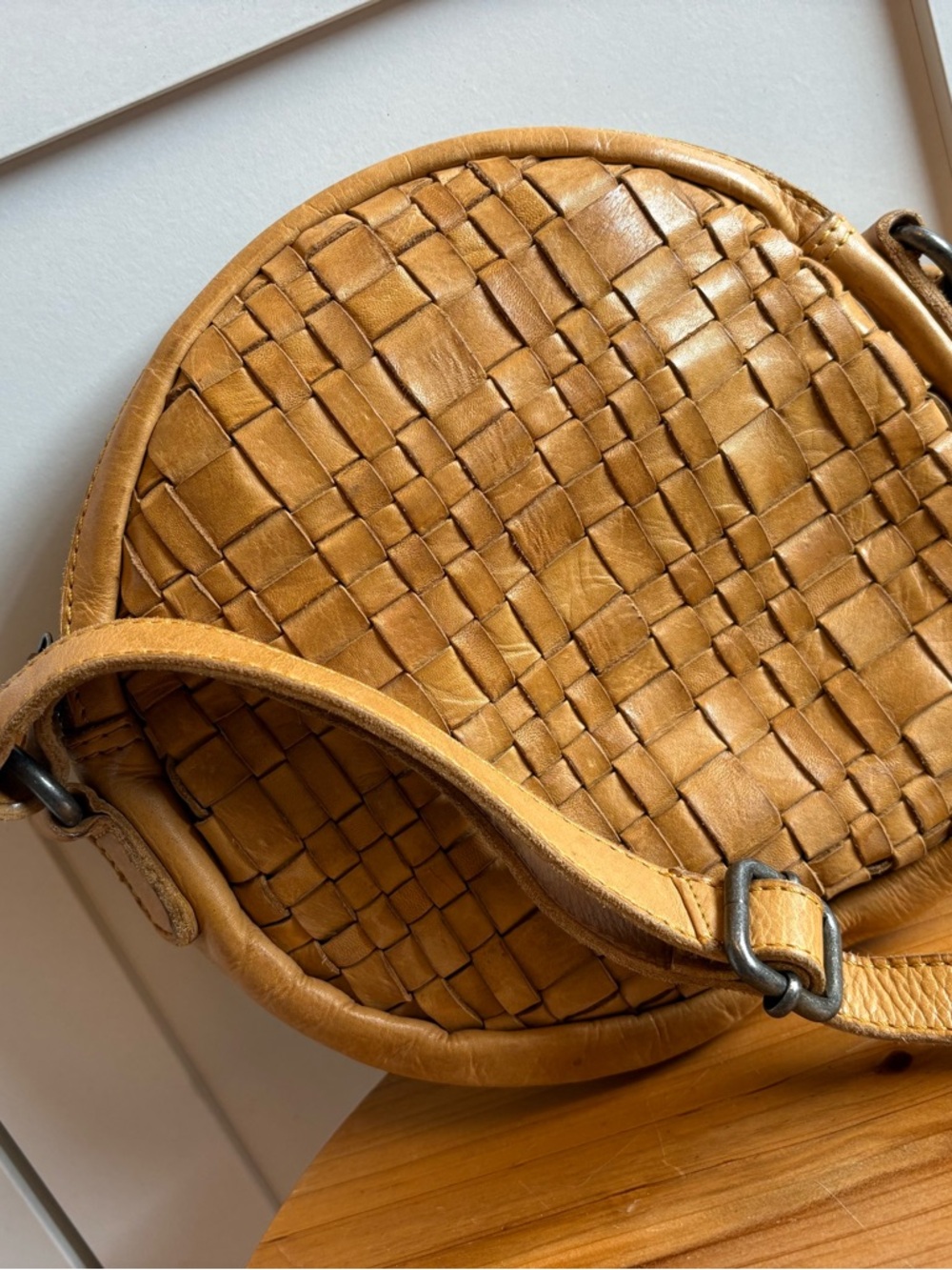 Vilenca Holland Boho Leather Woven Round Shoulder Bag in Tan